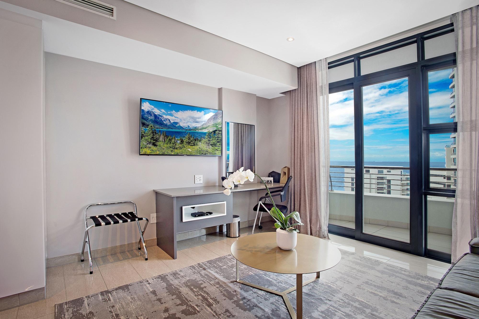 The Capital Pearls Hotel Durban Esterno foto A living room at the Hilton San Diego Bayfront